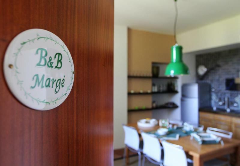 B&B Marge Oltrona di San Mamette Exterior photo